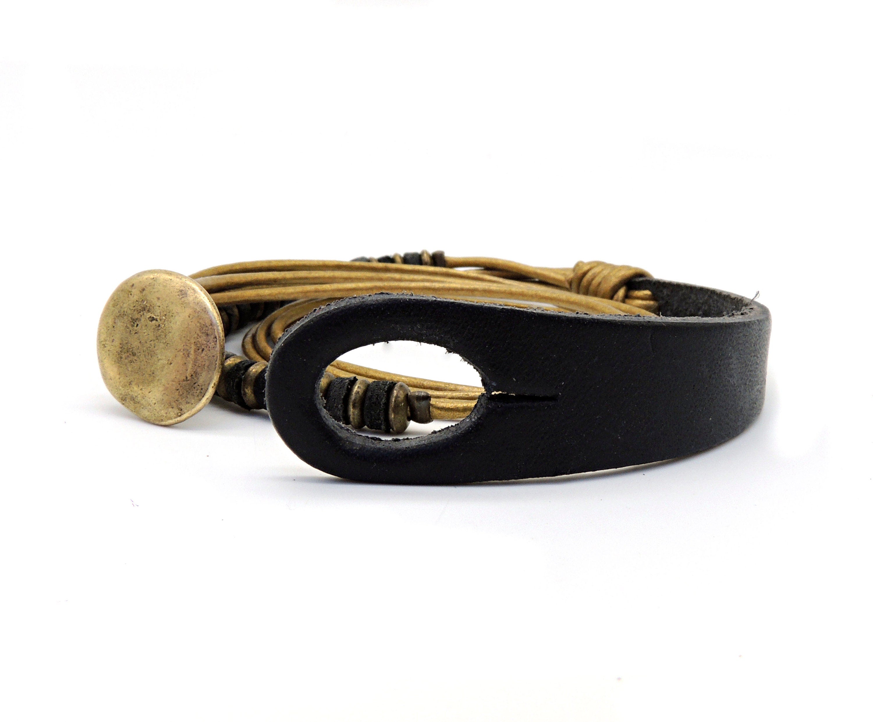 Pulsera de cuero dorada