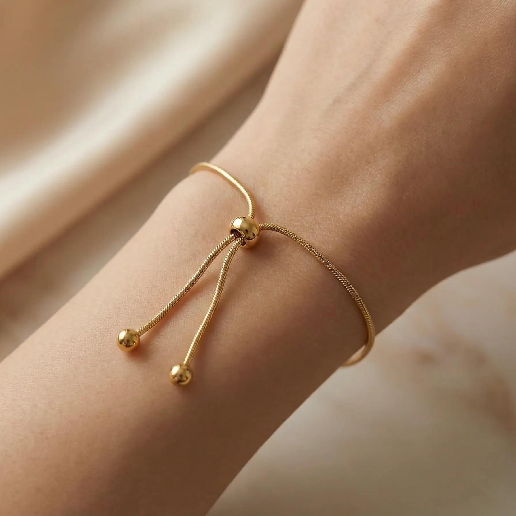 Gold Sliding Bracelet – Minimalist Adjustable Jewelry
